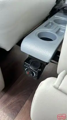 Eltabina Jaya Express Bus-Amenities Image