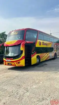 NT LUCKY EXPRESS Bus-Front Image
