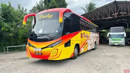 NT LUCKY EXPRESS Bus-Front Image