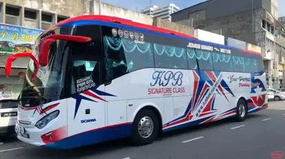 C.I.N Tour Co., Ltd Bus-Side Image