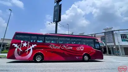 eXpress Darul Naim Bus-Side Image