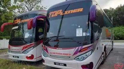 Top Liner Bus-Front Image