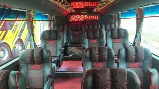 KPB Ekspress Bus-Front Image