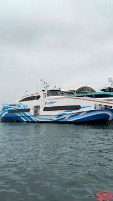 Dolphin Ferries Ferry-Side Image