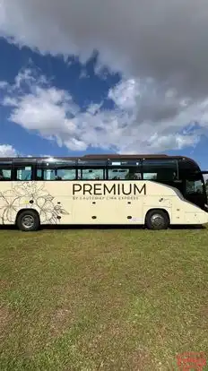 Causeway Link Express Bus-Side Image
