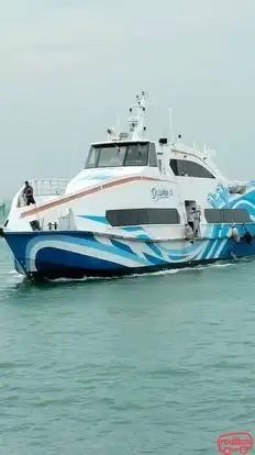 Dolphin Ferry Ferry-Front Image