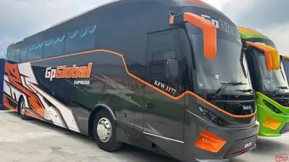GP Global Travel Bus-Side Image