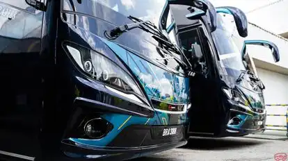 Highway Star Express Bus-Front Image