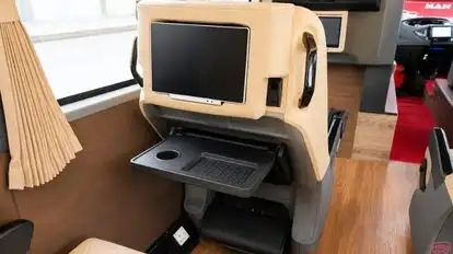 Grassland Coach Bus-Amenities Image