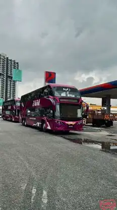 Zaim Express Singapore Bus-Front Image