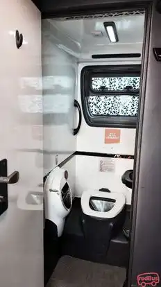 Linea Bus-Amenities Image
