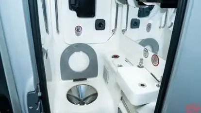 Linea Bus-Amenities Image