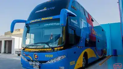 Cruz del Norte Bus-Front Image