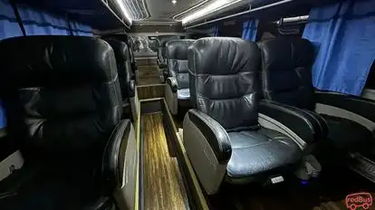 Rosario VIP Bus-Front Image
