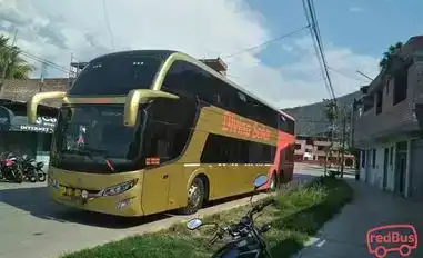 Divino Señor Tours Bus-Front Image