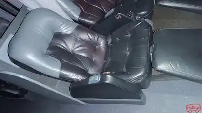 Internacional Pardo Bus-Seats Image