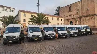 Machupicchu Hop Bus-Front Image