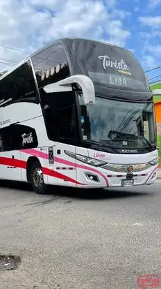 Lineas Peruanas Bus-Front Image