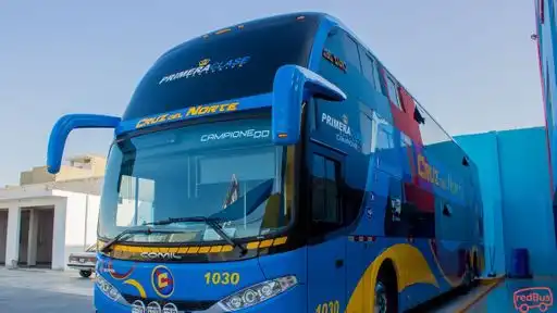 Cruz del Norte Bus-Front Image