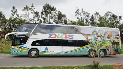 Turismo Dias Bus-Side Image