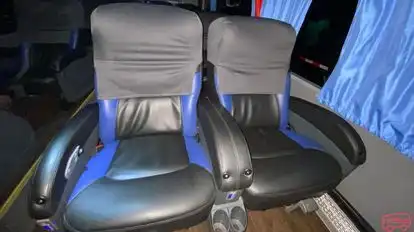 Internacional Crucero Bus-Seats Image
