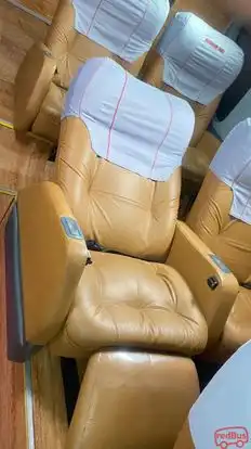 Huayruro Bus Bus-Seats Image