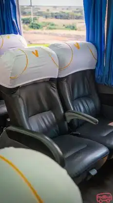 Via Sac Bus-Seats Image