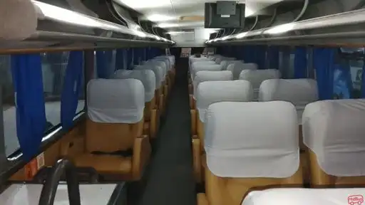 Turismo Selva Sur Bus-Front Image