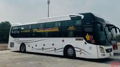 Văn Lang Bus-Front Image