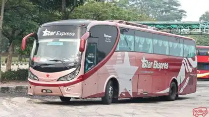 StarMart Express Bus-Front Image
