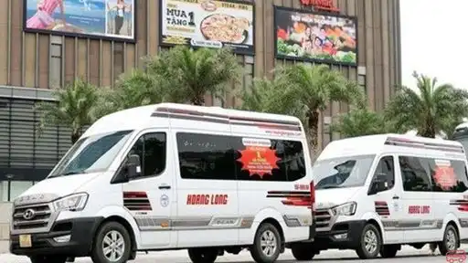 Hoàng Long Express Bus Front Image