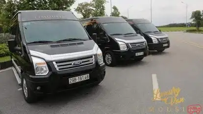 Luxury Van Limousine Bus-Front Image