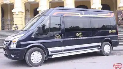 Luxury Van Limousine Bus-Front Image