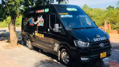 Travelbus Bus-Side Image