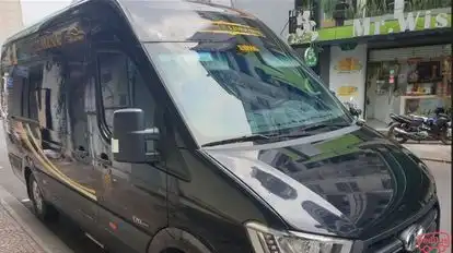 Thanh Phuc Limousine Bus-Front Image