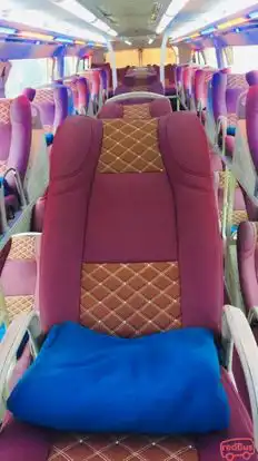  Queen Cafe Bus-Amenities Image