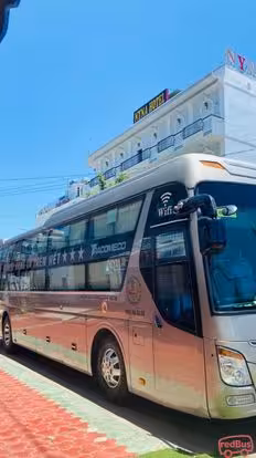 Trung Nga Bus-Front Image