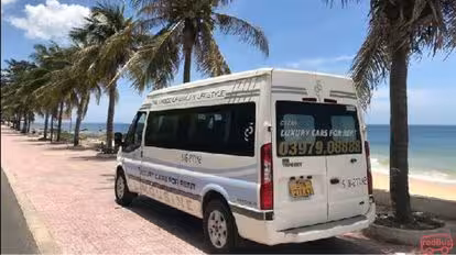 G5Car Limousine Bus-Side Image