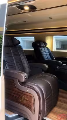 G5Car Limousine Bus-Seats Image