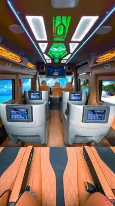 Vie Limousine Bus-Seats Image