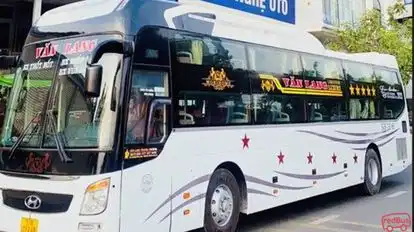 Văn Lang Bus-Front Image