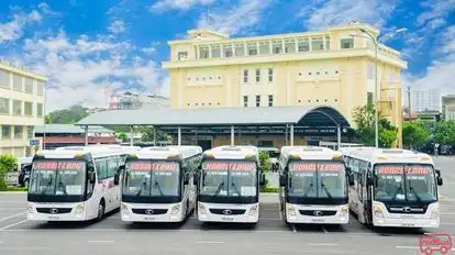 Hoang Long Bus-Front Image