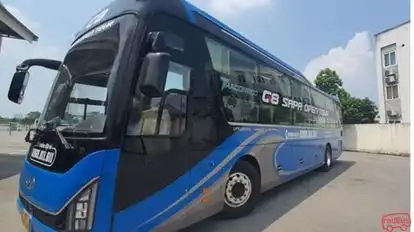 G8 Open Tour Bus-Front Image