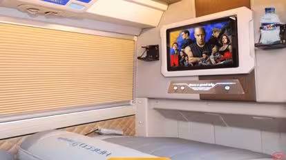 G8 Open Tour Bus-Amenities Image