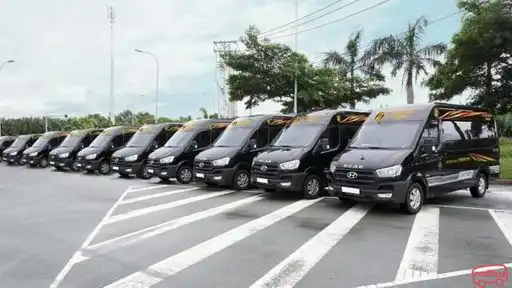 Hạ Long Travel Bus Front Image