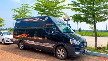 Hạ Long Travel Bus-Side Image