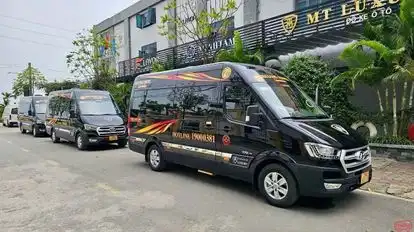 Hạ Long Travel Bus-Side Image