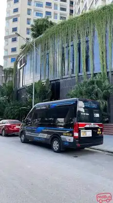 Cua Ong Limousine Bus-Side Image