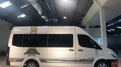 Duy Cương Limousine Bus-Side Image