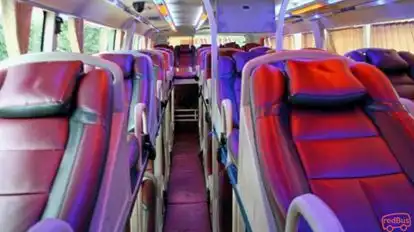 Việt Nhật Bus-Front Image